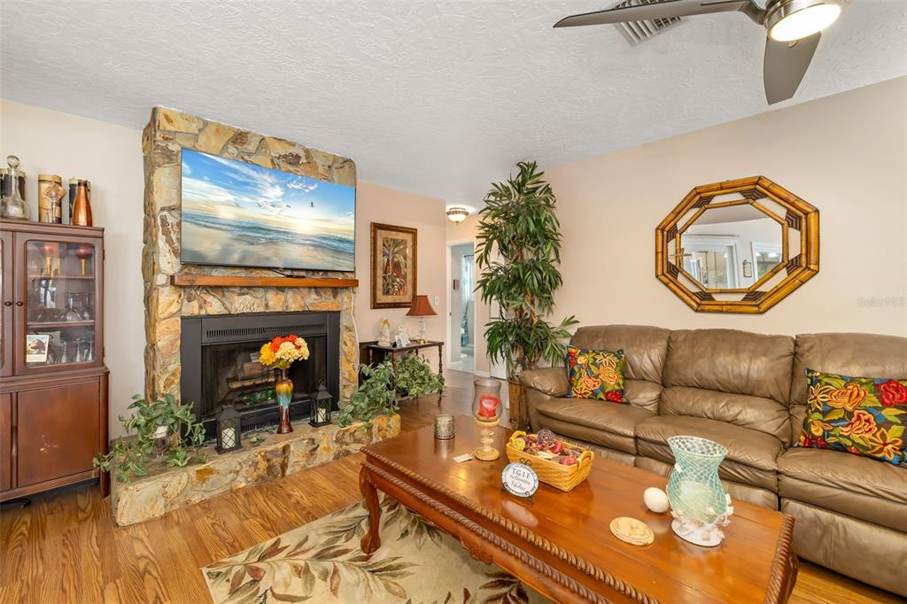 1207 78th Street Northwest Bradenton, FL 34209 - Photo 20 of 56