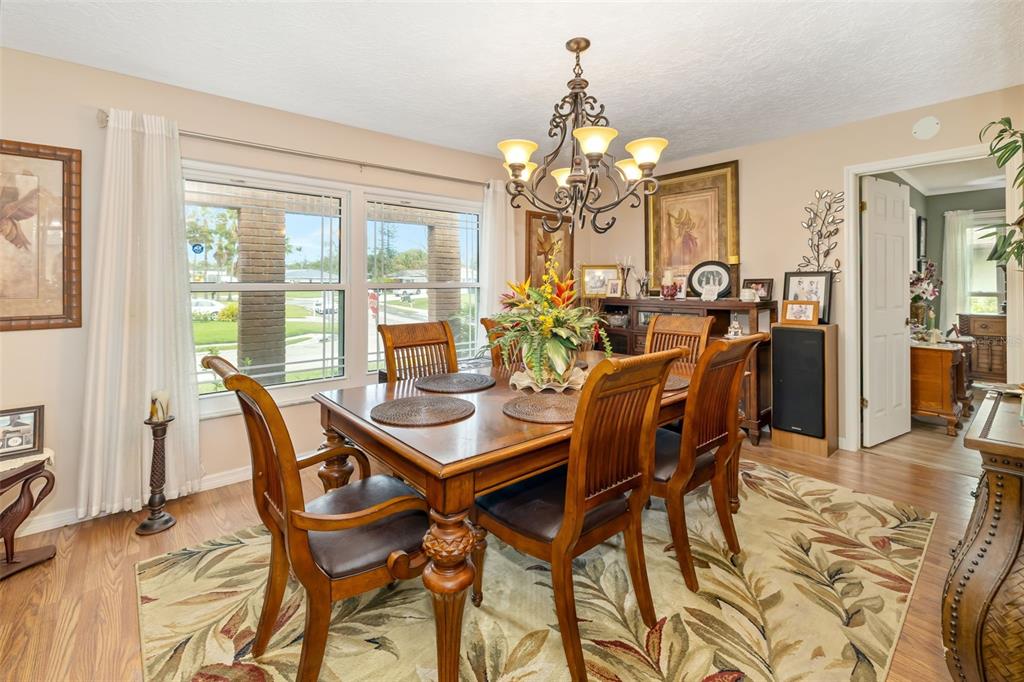 1207 78th Street Northwest Bradenton, FL 34209 - Photo 8 of 56
