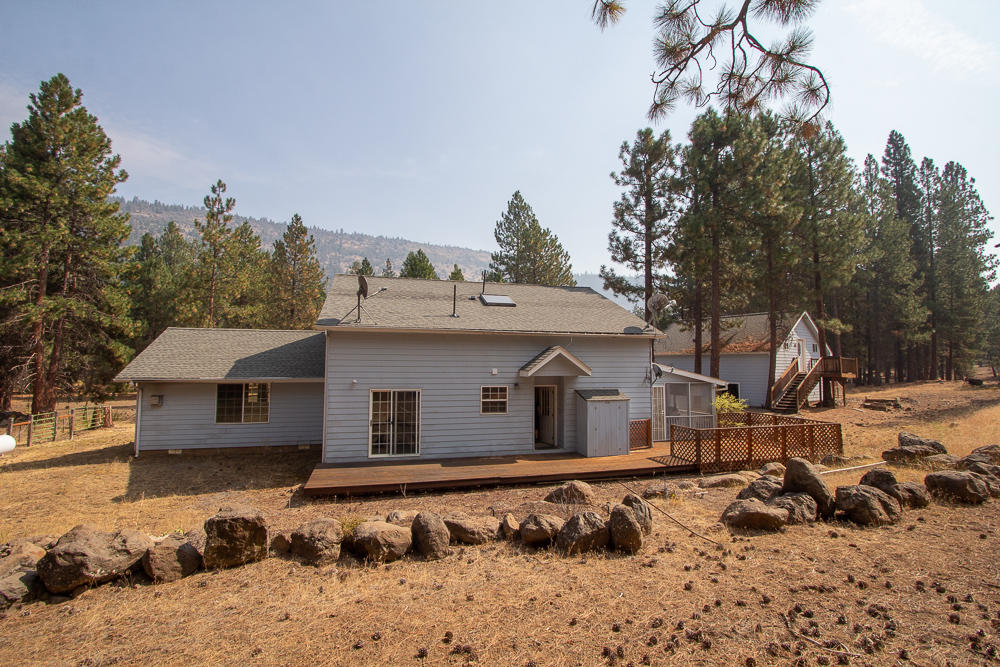 9254 Old Fort Road Klamath Falls, OR 97601 - Photo 39 of 62 68