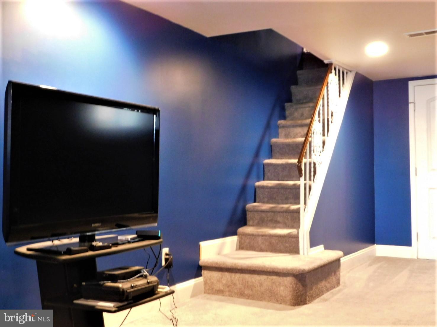 1249 Marlyn Road Philadelphia, PA 19151 - Photo 19 of 23 Finished Basement