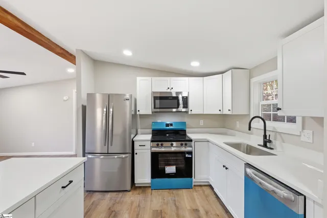 $194,000 | 123 Weatherly Drive, Six Mile, SC 29682