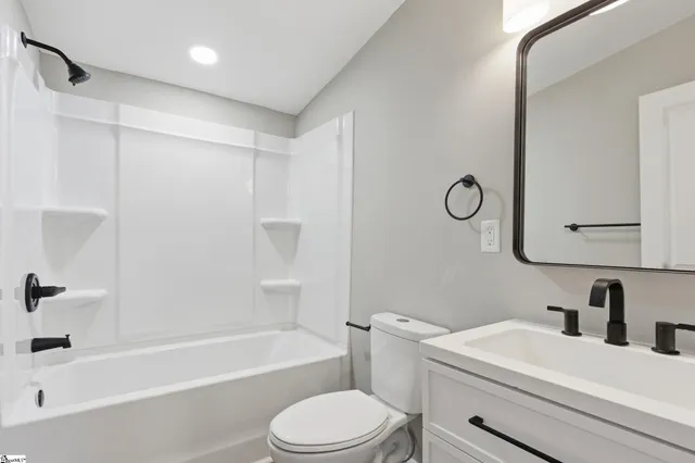 $194,000 | 123 Weatherly Drive, Six Mile, SC 29682