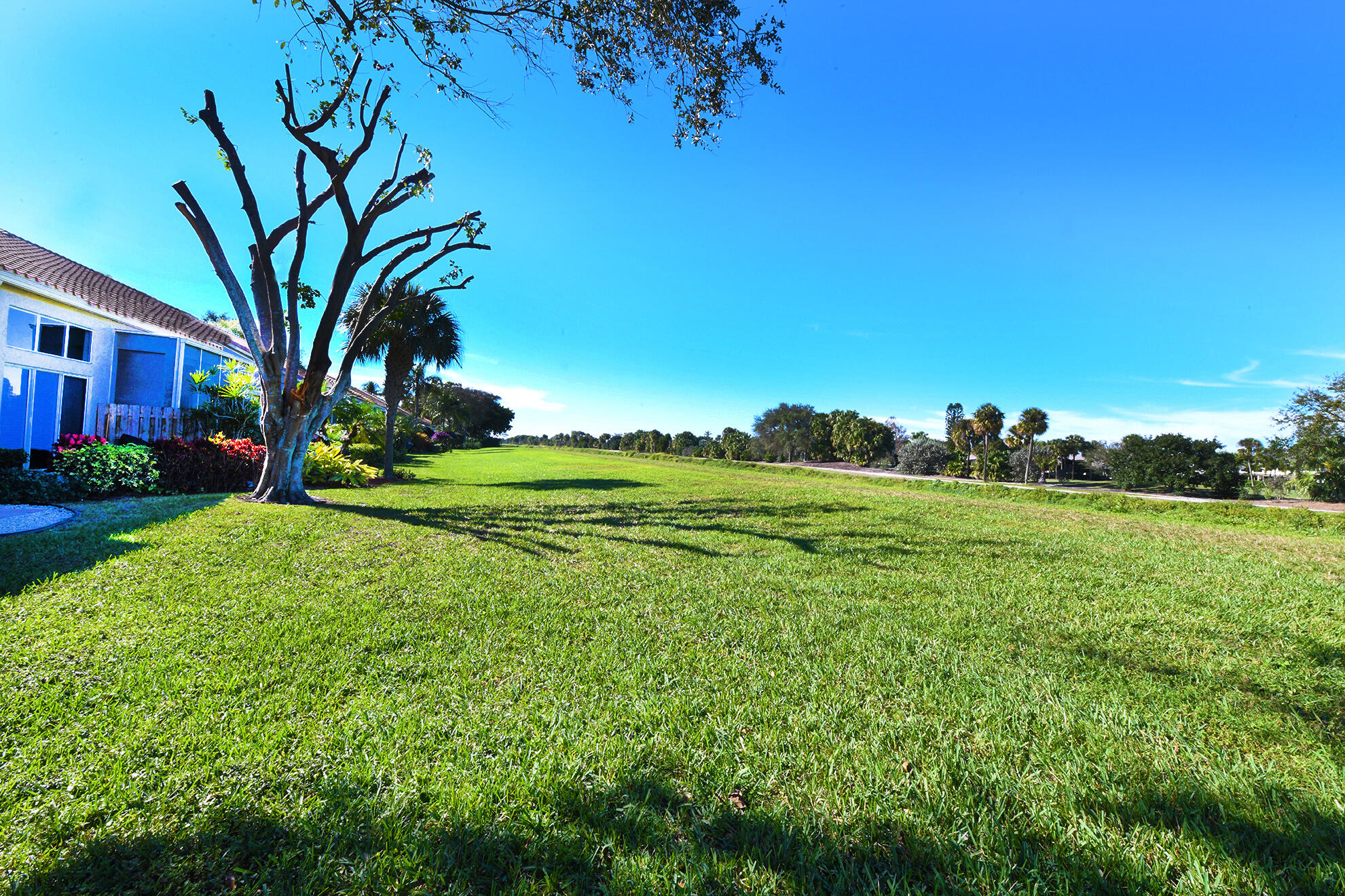 17238 Boca Club Boulevard, Unit 101 Boca Raton, FL 33487 - Photo 20 of 21 Backyard Views