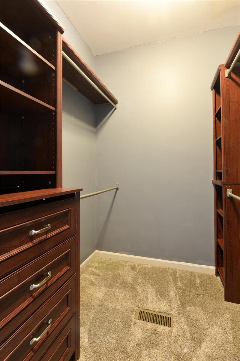 643 Grandview Rdg Court Eureka, MO 63025 - Photo 16 of 73