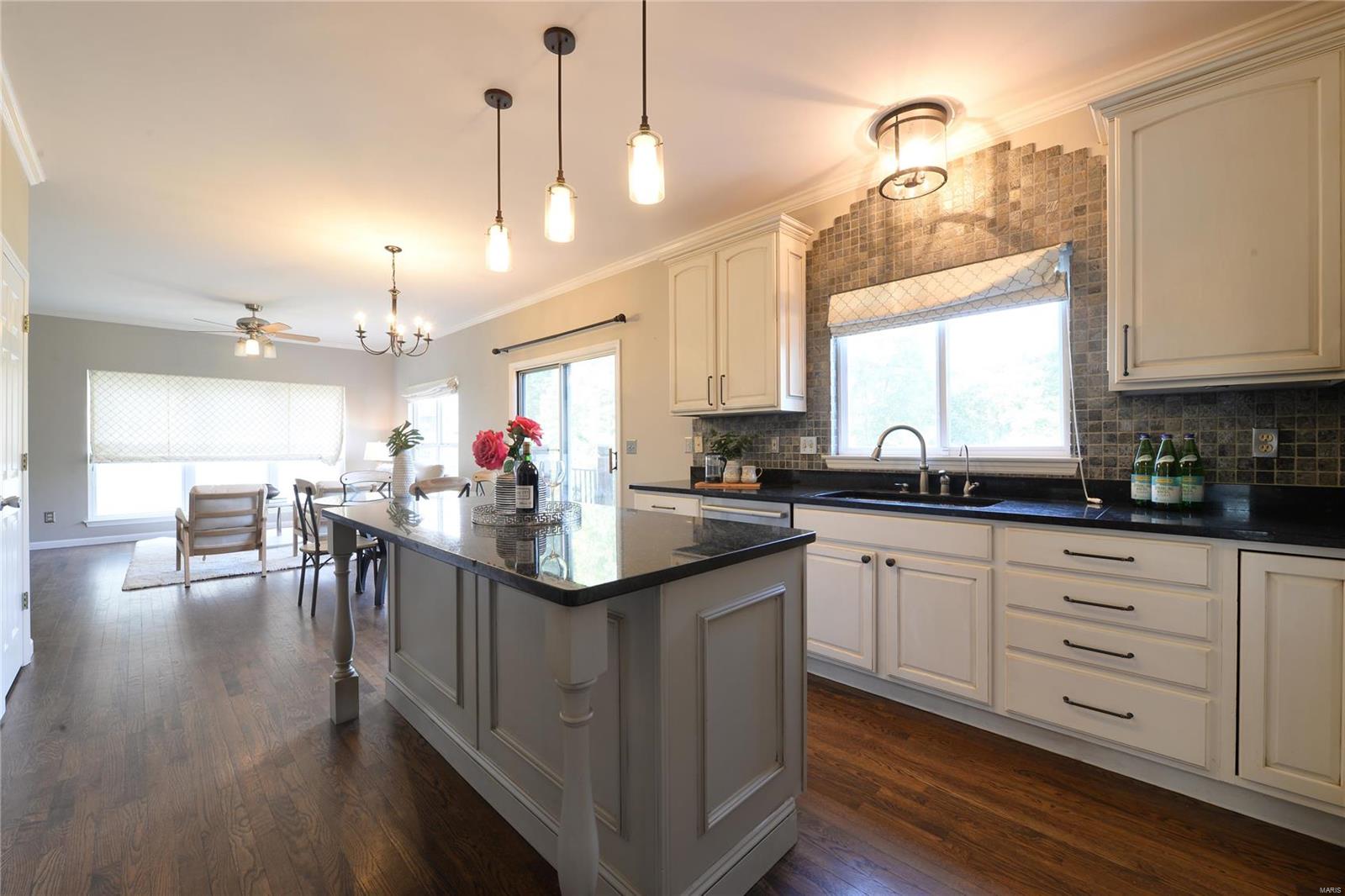 643 Grandview Rdg Court Eureka, MO 63025 - Photo 21 of 73