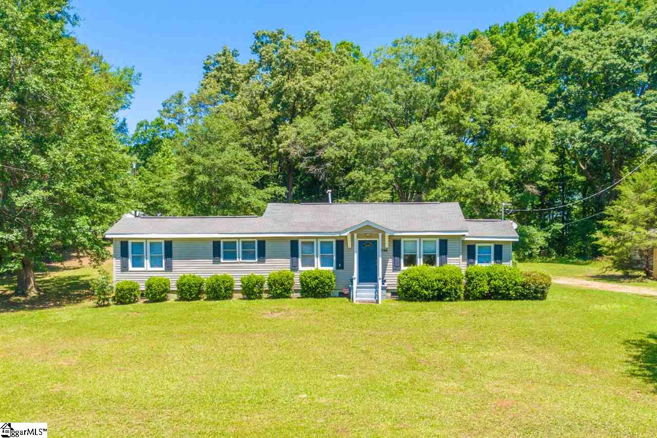 299 Hamby Street Pelzer, SC 29669 - Photo 1 of 20
