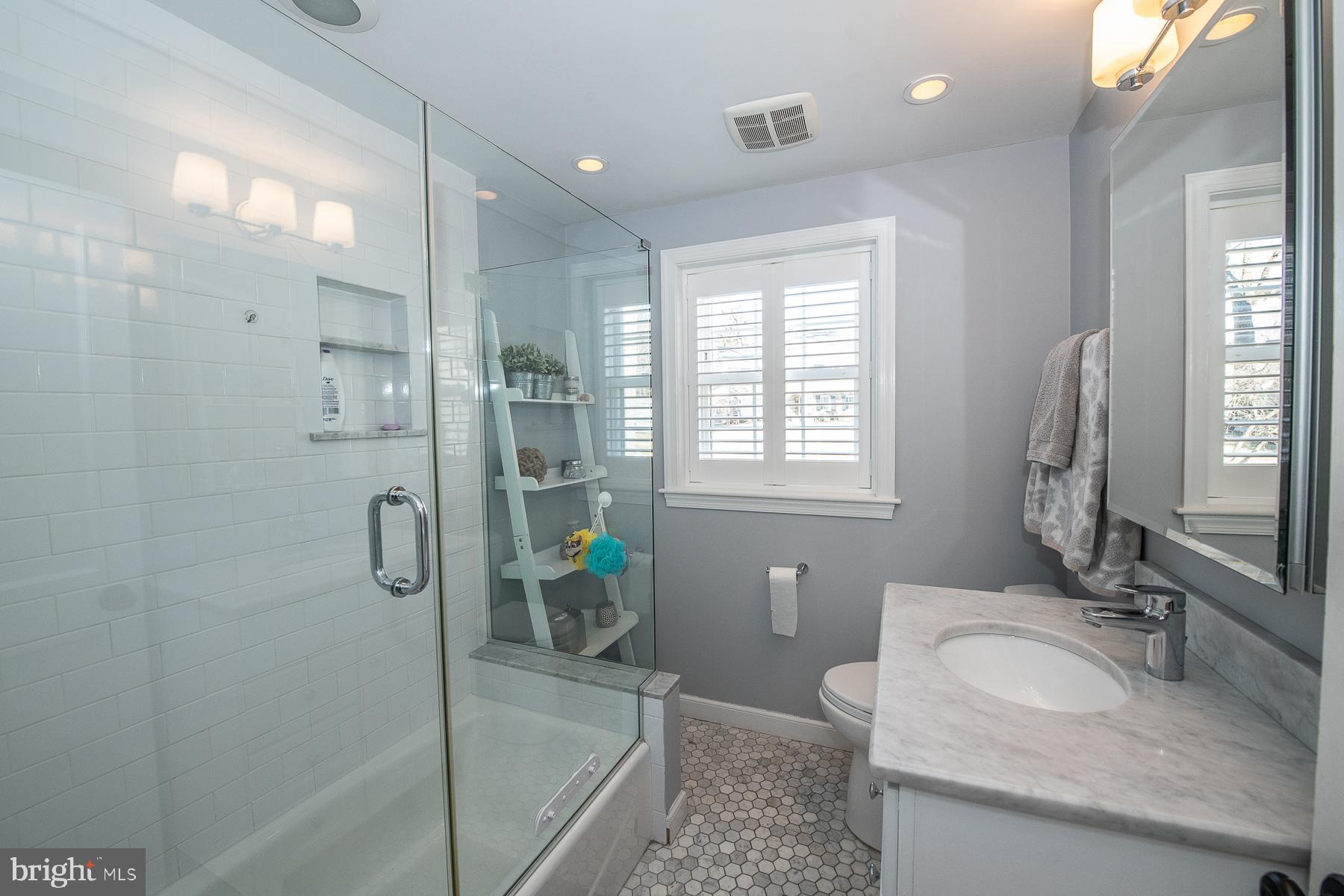 20 Briar Road Wayne, PA 19087 - Photo 29 of 38 Updated hall bath