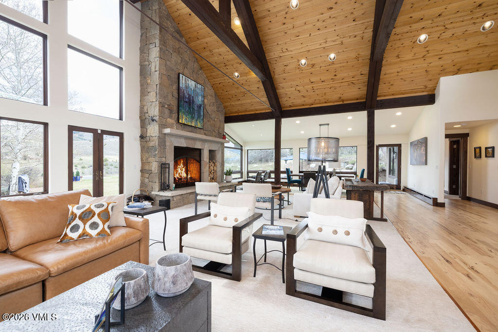 2604_388_eagle_crest_interior_living_a
