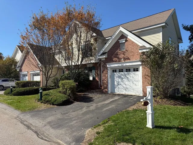 $435,000 | 3 Merlot Court, Unit 4, Concord, NH 03303