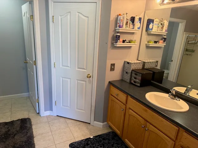 $435,000 | 3 Merlot Court, Unit 4, Concord, NH 03303