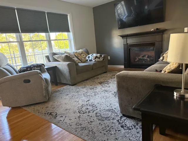 $435,000 | 3 Merlot Court, Unit 4, Concord, NH 03303