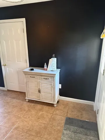 $435,000 | 3 Merlot Court, Unit 4, Concord, NH 03303