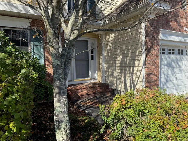 $435,000 | 3 Merlot Court, Unit 4, Concord, NH 03303