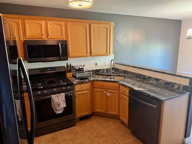 $435,000 | 3 Merlot Court, Unit 4, Concord, NH 03303