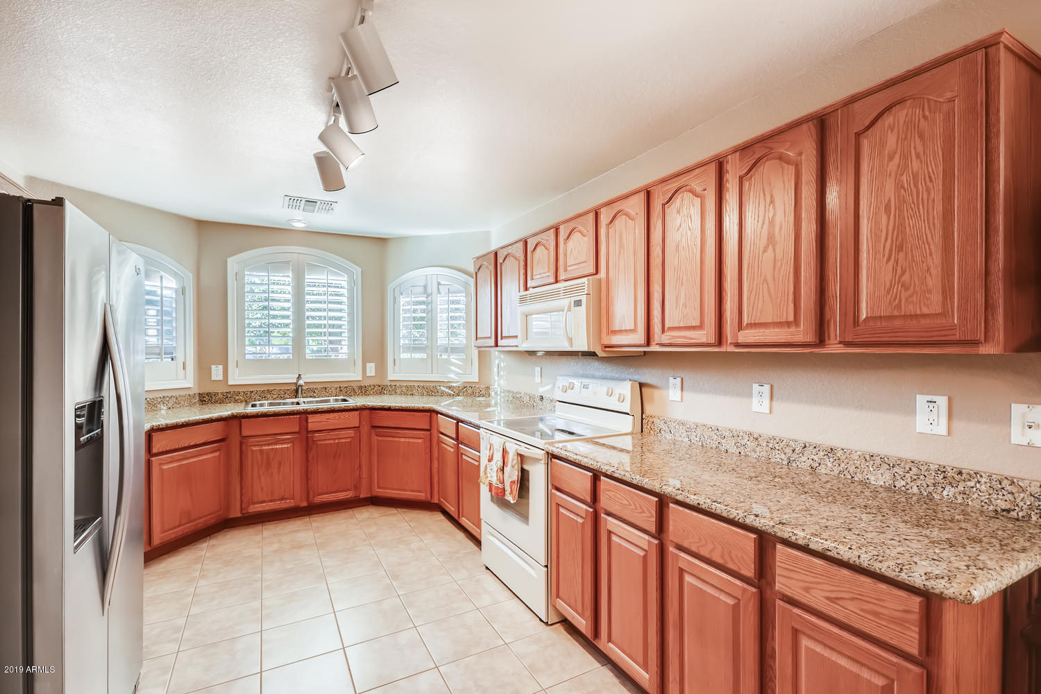 28631 North Nobel Road Phoenix, AZ 85085 - Photo 2 of 31 28631 N Nobel Rd Phoenix AZ-large-004-00