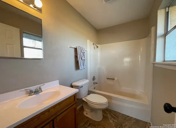 $189,000 | 456 Melody Lane, Uvalde, TX 78801