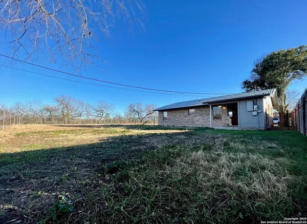 $189,000 | 456 Melody Lane, Uvalde, TX 78801