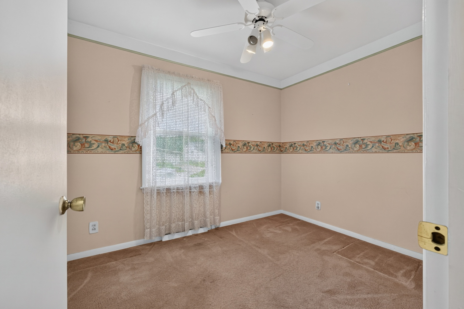 405 Warren Avenue Normal, IL 61761 - Photo 14 of 38 Gallery Image 14