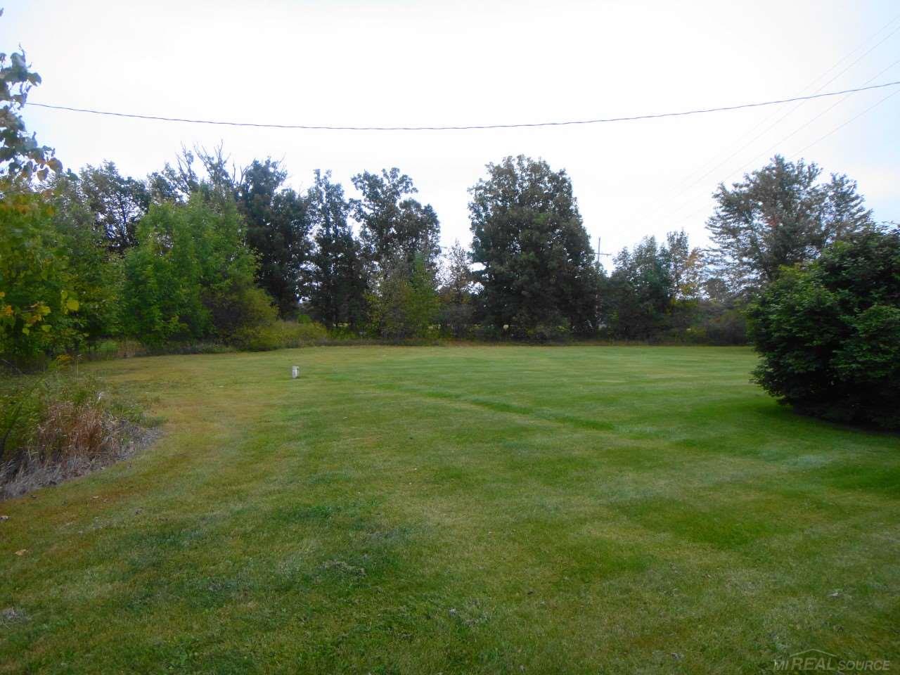 5989 Newark Road Imlay City, MI 48444 - Photo 16 of 30 31360668-15.JPG
