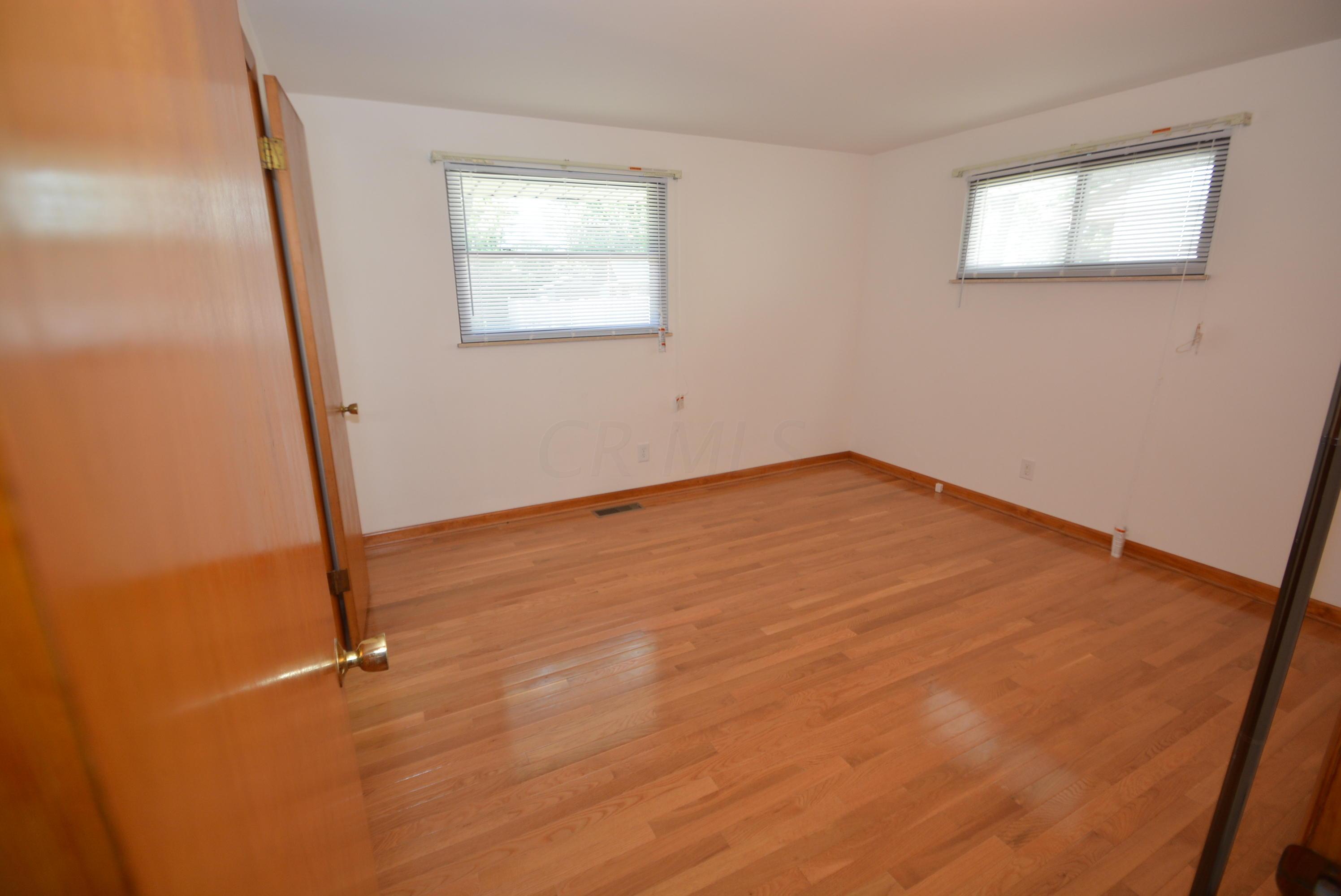 4463 Maize Road Columbus, OH 43224 - Photo 12 of 32 Gallery Image 12