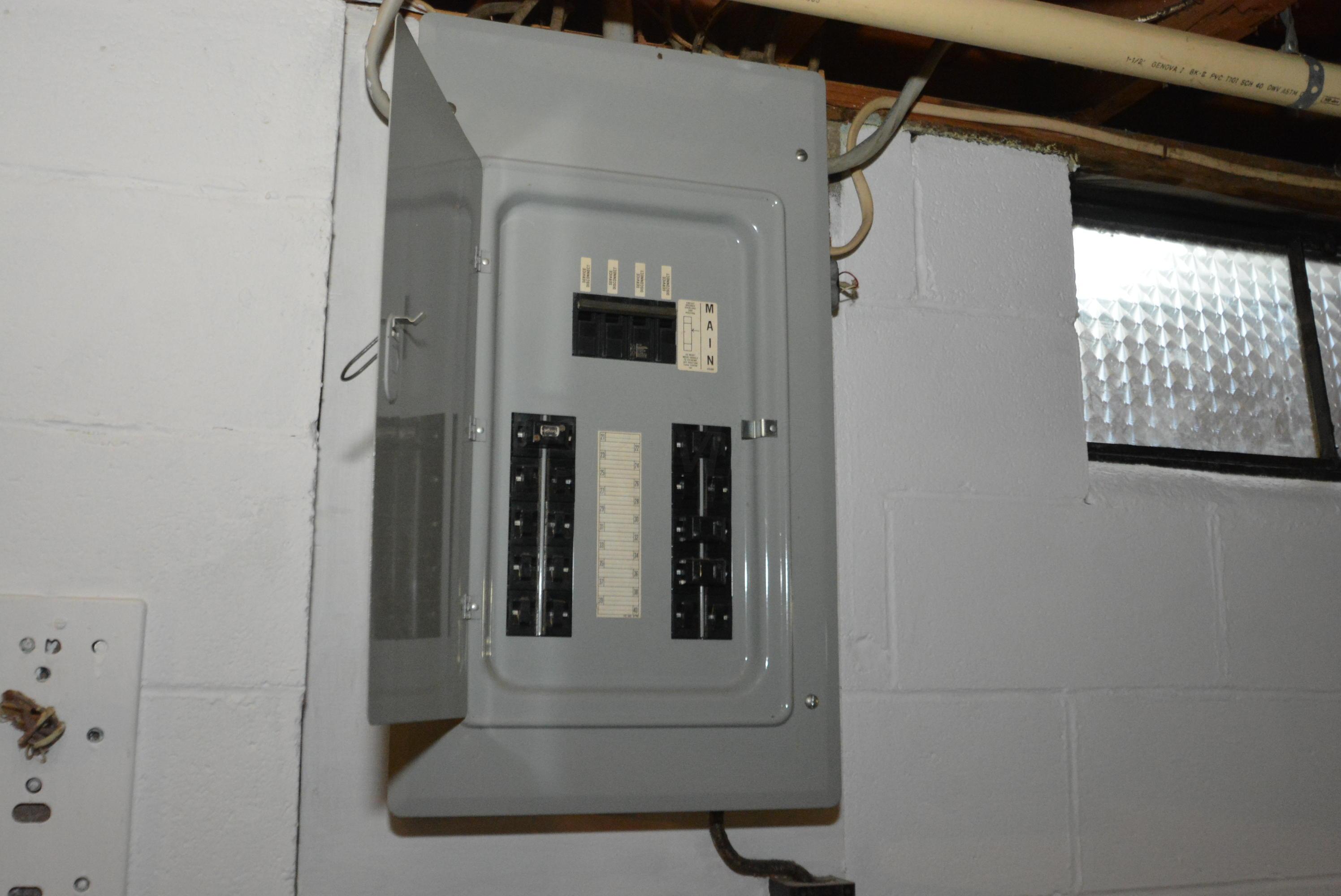 4463 Maize Road Columbus, OH 43224 - Photo 18 of 32 Gallery Image 18