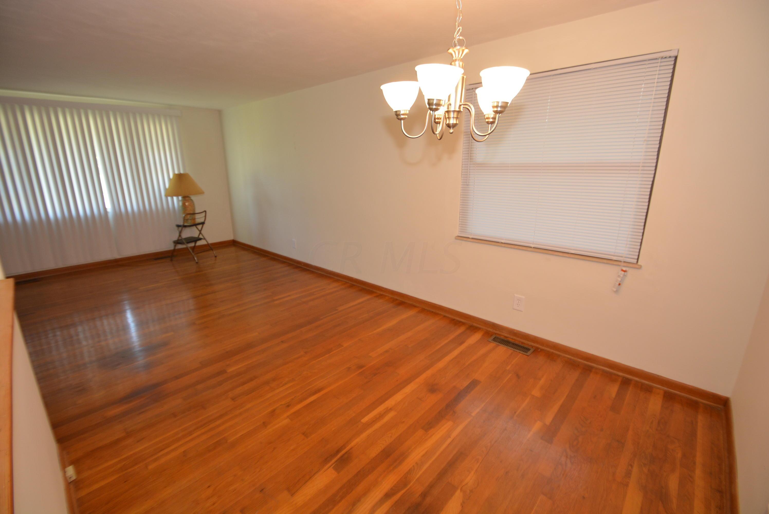 4463 Maize Road Columbus, OH 43224 - Photo 8 of 32 Gallery Image 8
