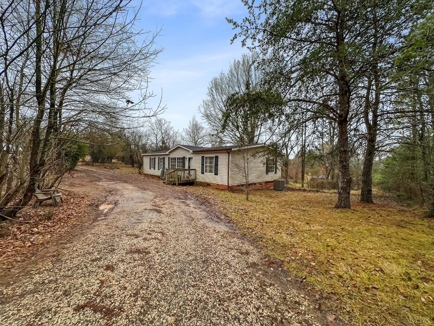 5109 River Ridge Road Appomattox, VA 24522 - Photo 4 of 40 Gallery Image 4