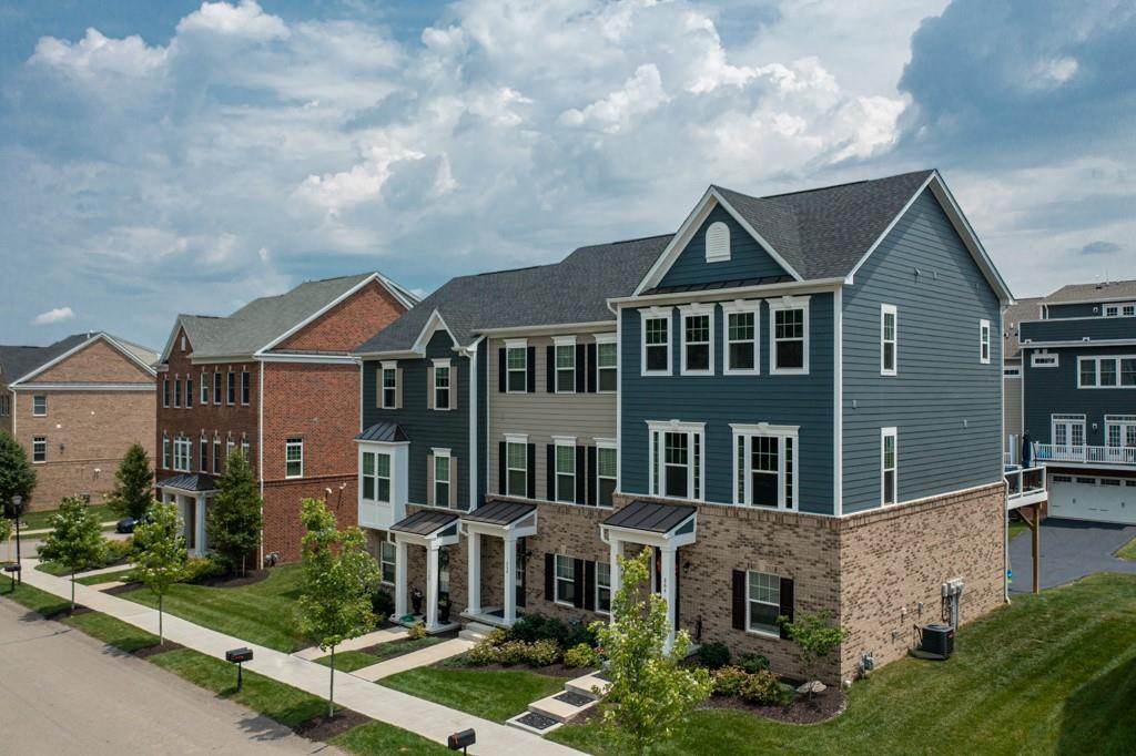 264 Venango Trail Mars, PA 16046 - Photo 1 of 25