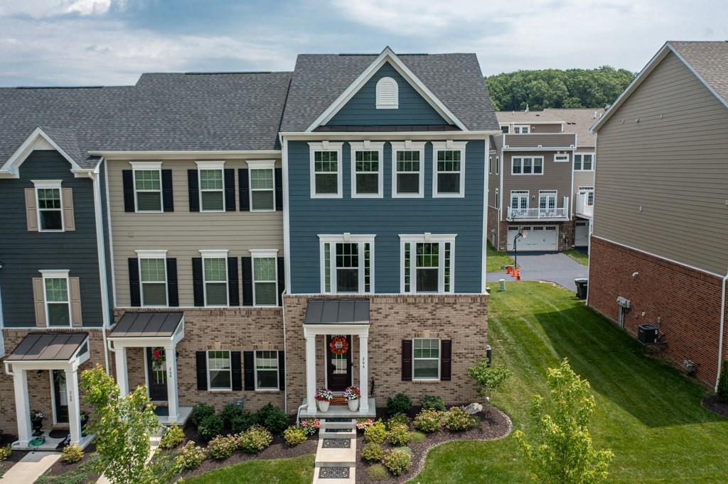 264 Venango Trail Mars, PA 16046 - Photo 2 of 25