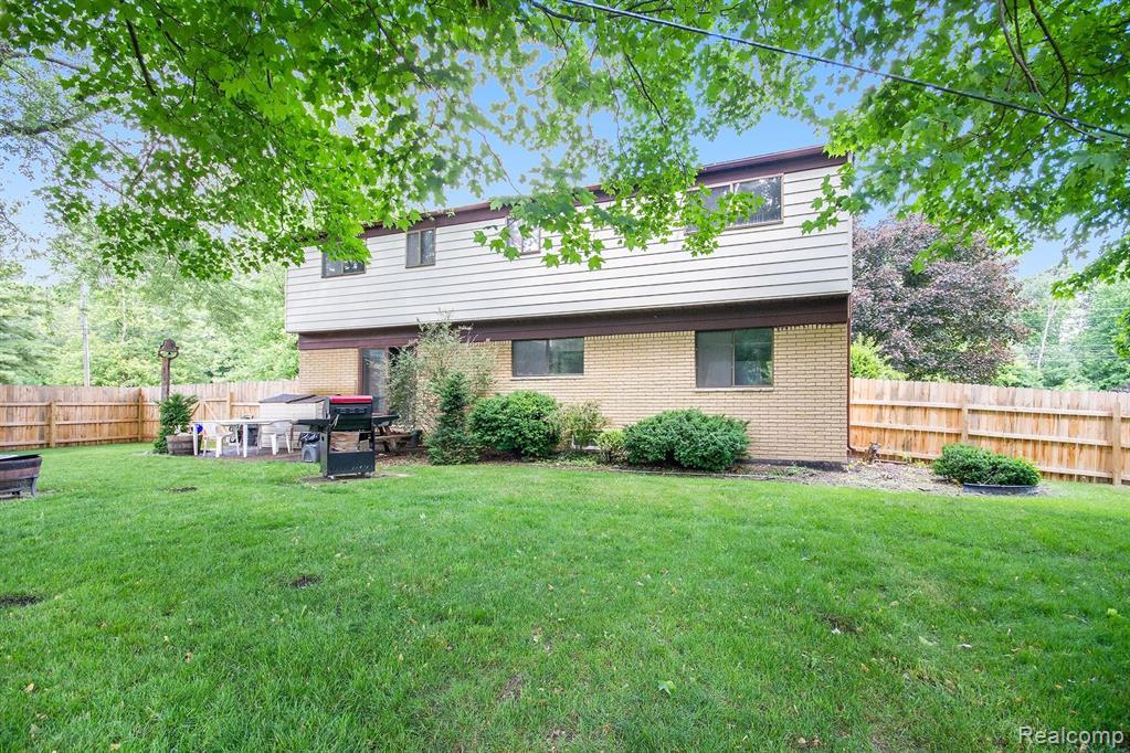 48240 Sugarbush Road Chesterfield, MI 48047 - Photo 25 of 28