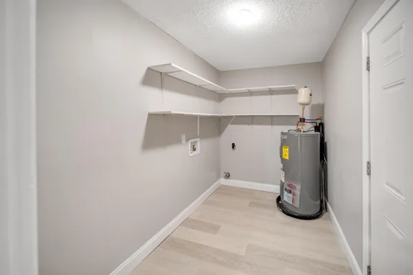 $1,345 | 7118 Shepherd View Circle, Unit B, Chattanooga, TN 37421