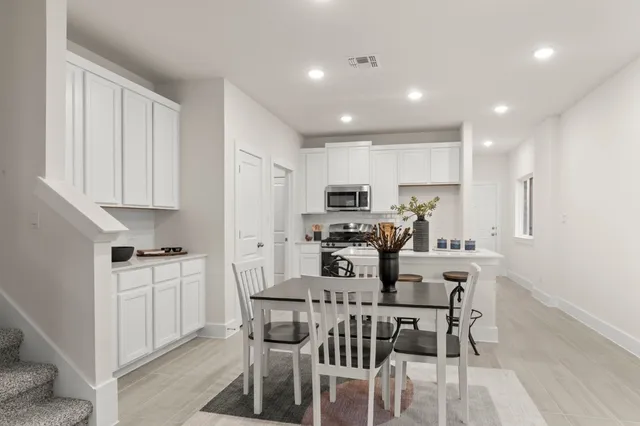 $284,900 | 701 White Steppe Way, Georgetown, TX 78626