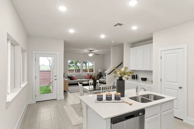 $284,900 | 701 White Steppe Way, Georgetown, TX 78626