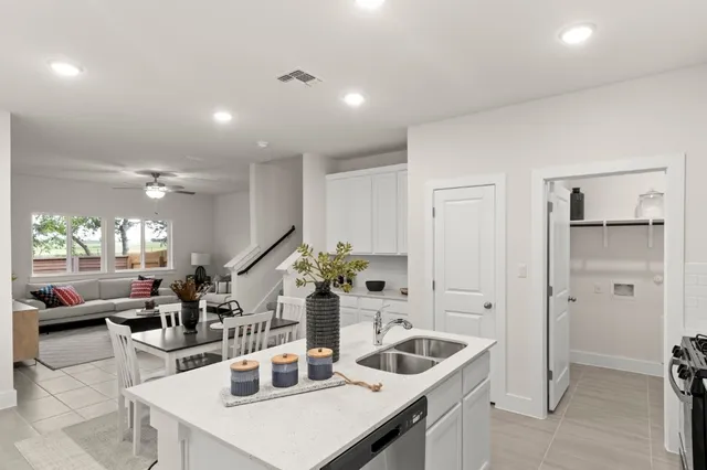 $284,900 | 701 White Steppe Way, Georgetown, TX 78626