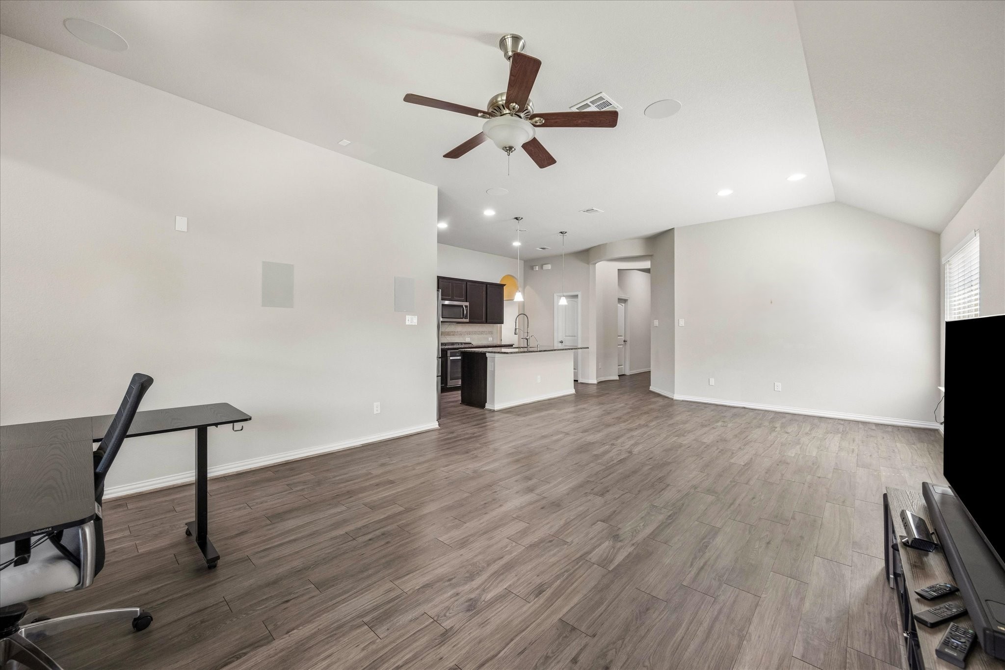22017 Abigail Way Pflugerville, TX 78660 - Photo 11 of 34