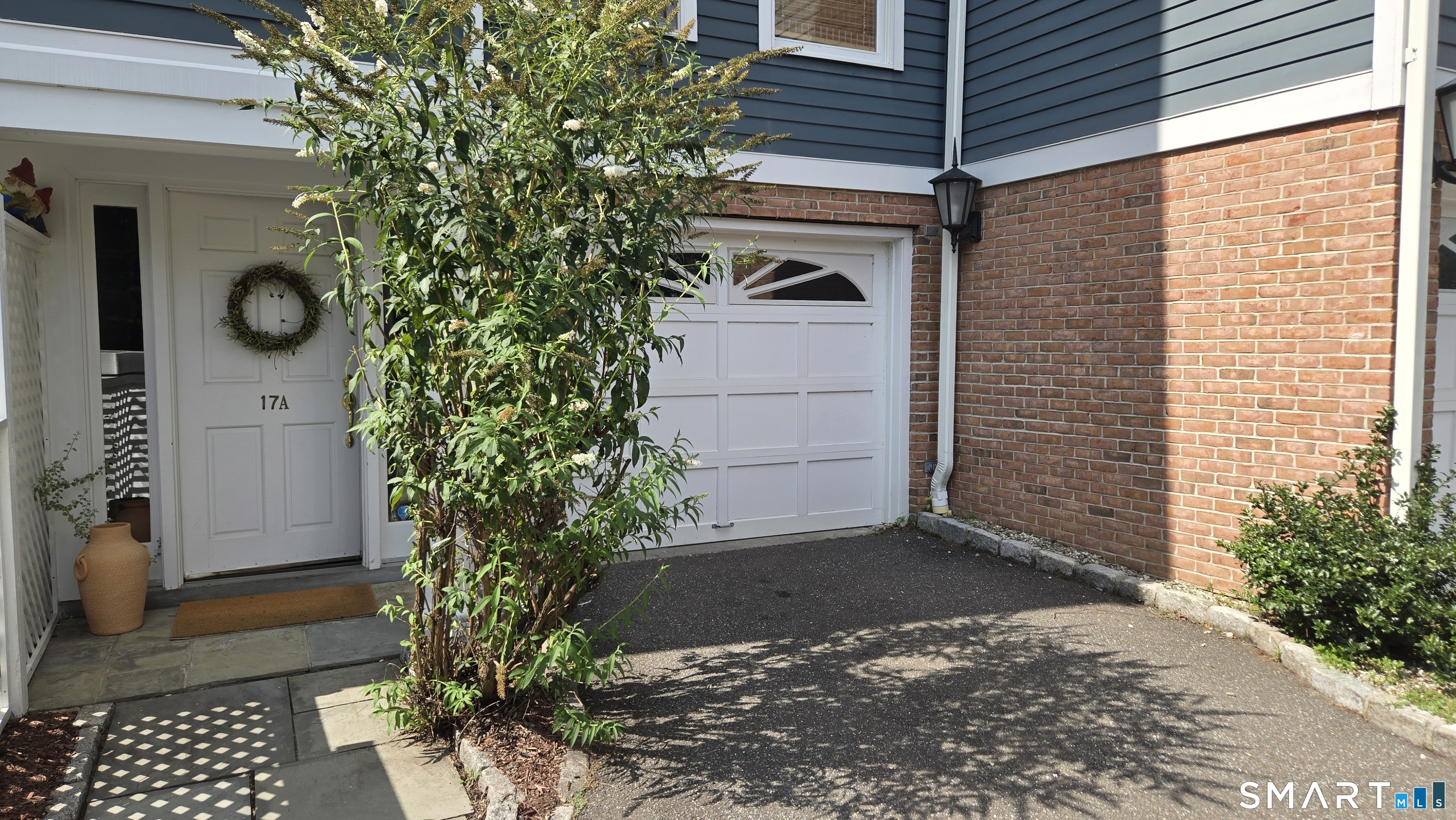 17a Ludlow Road, Unit A Westport, CT 06880 - Photo 3 of 36 Gallery Image 3