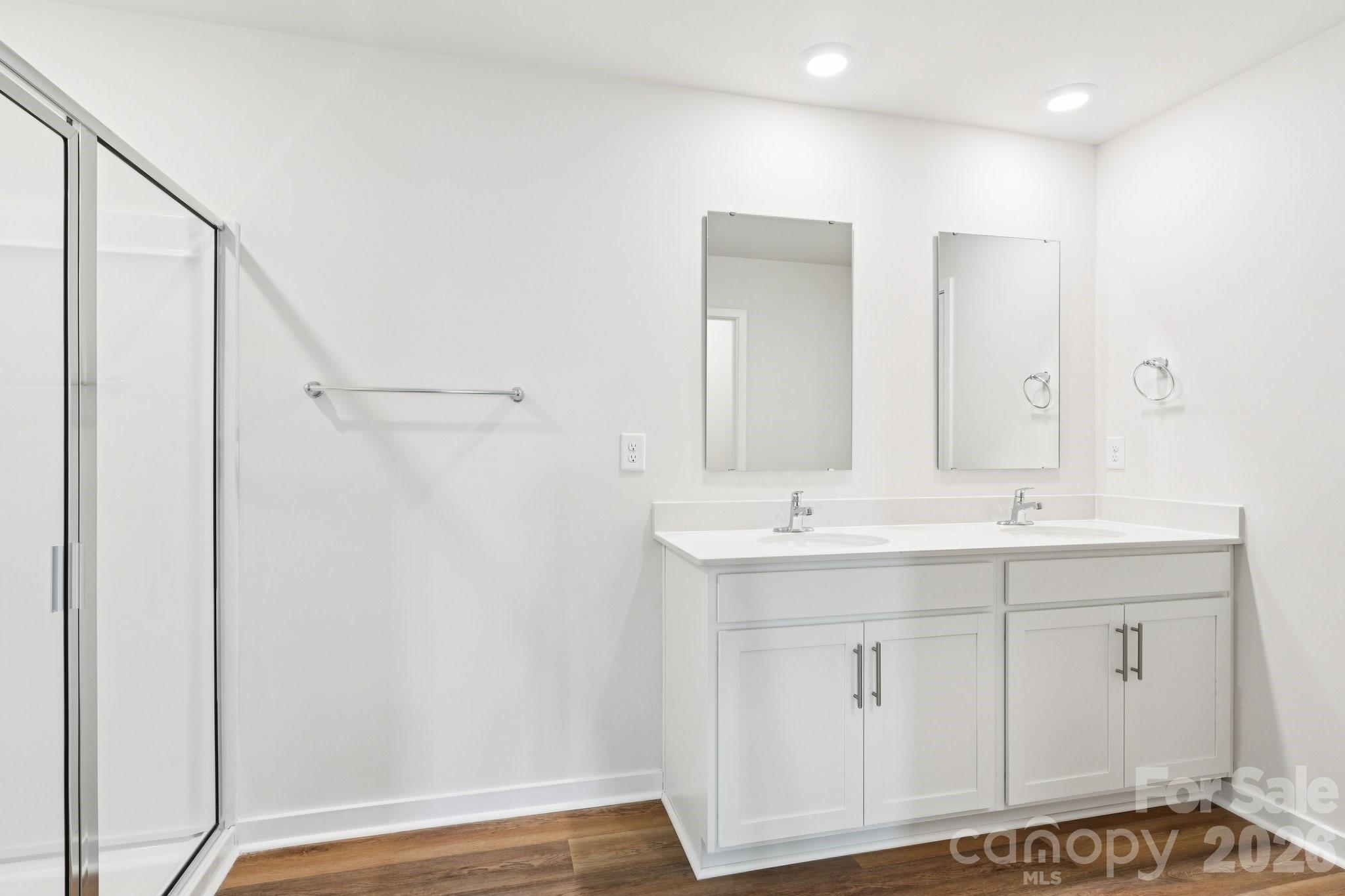 569 North Sparkleberry Street Chester, SC 29706 - Photo 28 of 40 a bathroom with a sink and a mirror