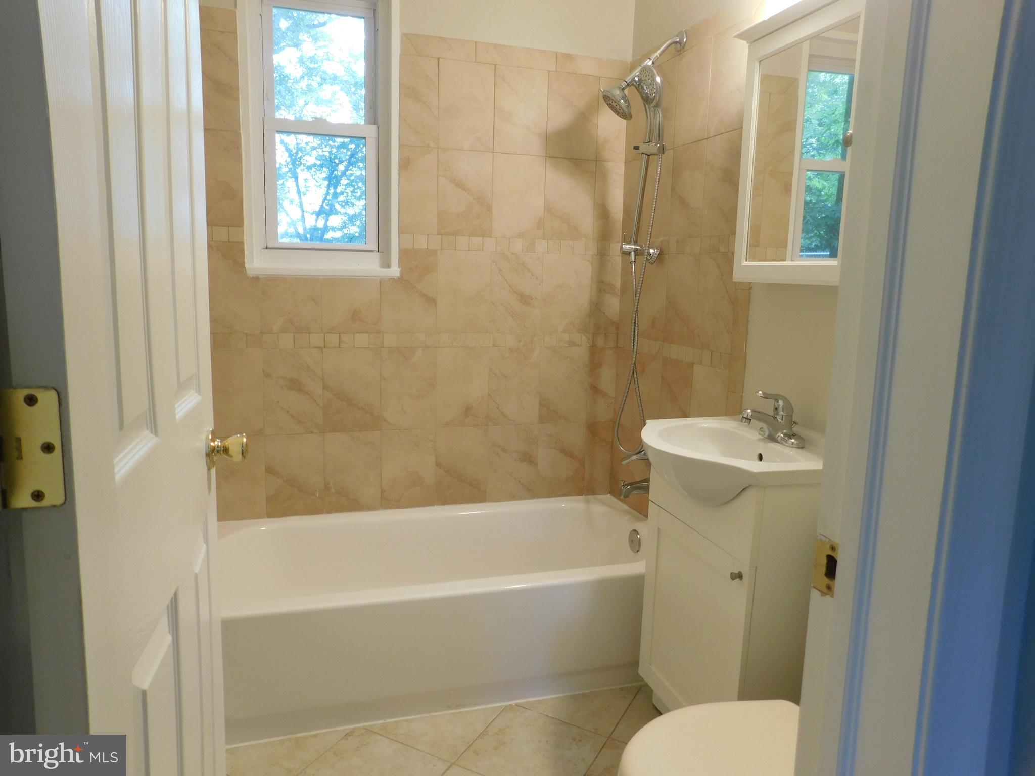 1005 Brooke Road Capitol Heights, MD 20743 - Photo 15 of 32 Bathroom - View 2