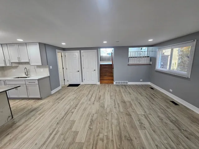 $3,099 | 1535 East Jane Avenue, Arlington Heights, IL 60004