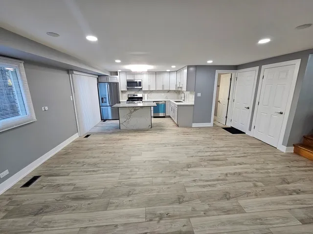 $3,099 | 1535 East Jane Avenue, Arlington Heights, IL 60004