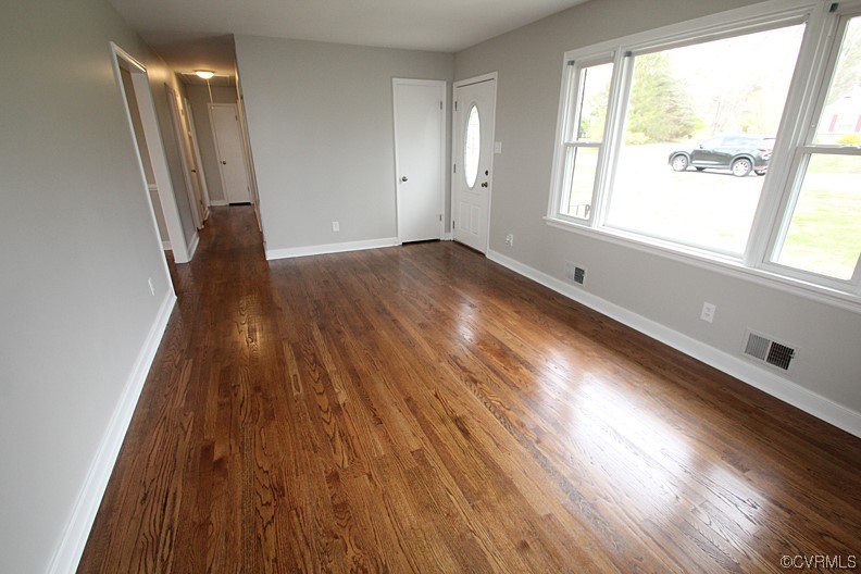 8579 Sutherland Road North Chesterfield, VA 23236 - Photo 4 of 23 Gallery Image 4