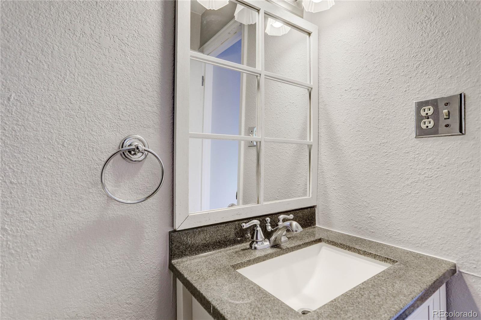 13657 Omega Circle Littleton, CO 80124 - Photo 16 of 39