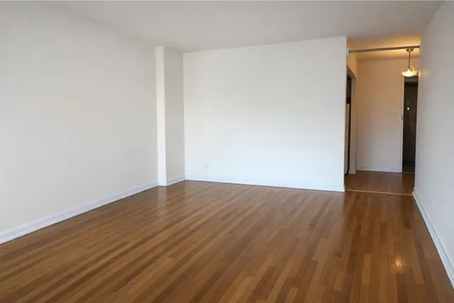 $249,000 | 2600 East 21st Street, Unit 3K | Sheepshead Bay