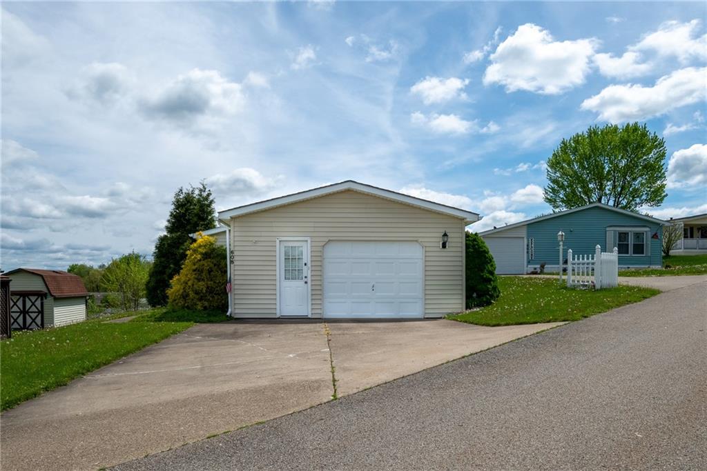 608 Lark Lane Apollo, PA 15613 - Photo 3 of 21 Gallery Image 3