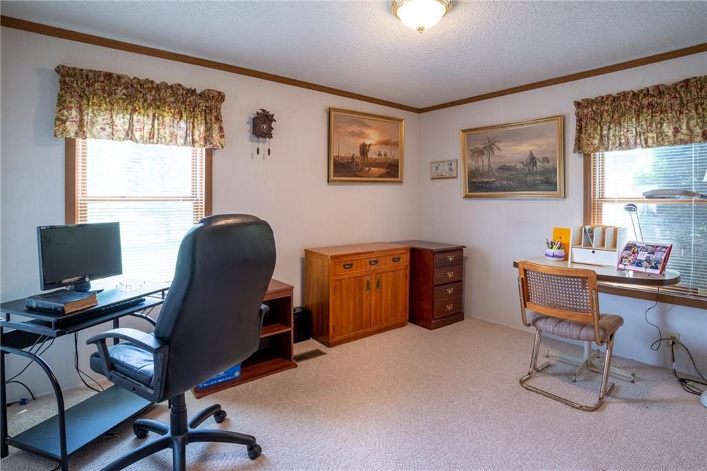 608 Lark Lane Apollo, PA 15613 - Photo 8 of 21 Gallery Image 8
