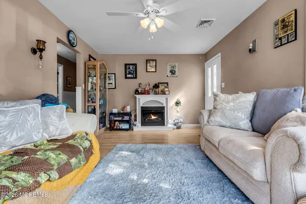 $349,000 | 2 Castro Grove Drive, Toms River, NJ 08753