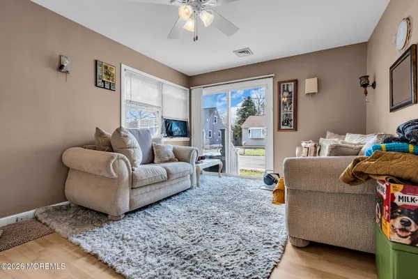 $349,000 | 2 Castro Grove Drive, Toms River, NJ 08753