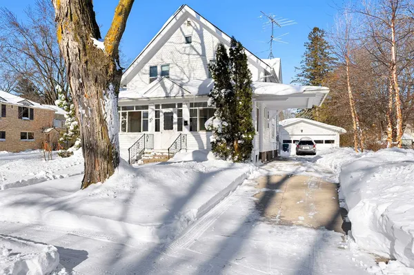 $199,900 | 115 North Clinton Avenue, Clintonville, WI 54929