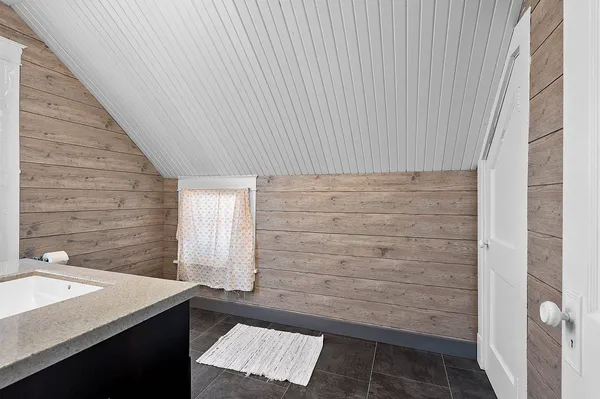 $199,900 | 115 North Clinton Avenue, Clintonville, WI 54929