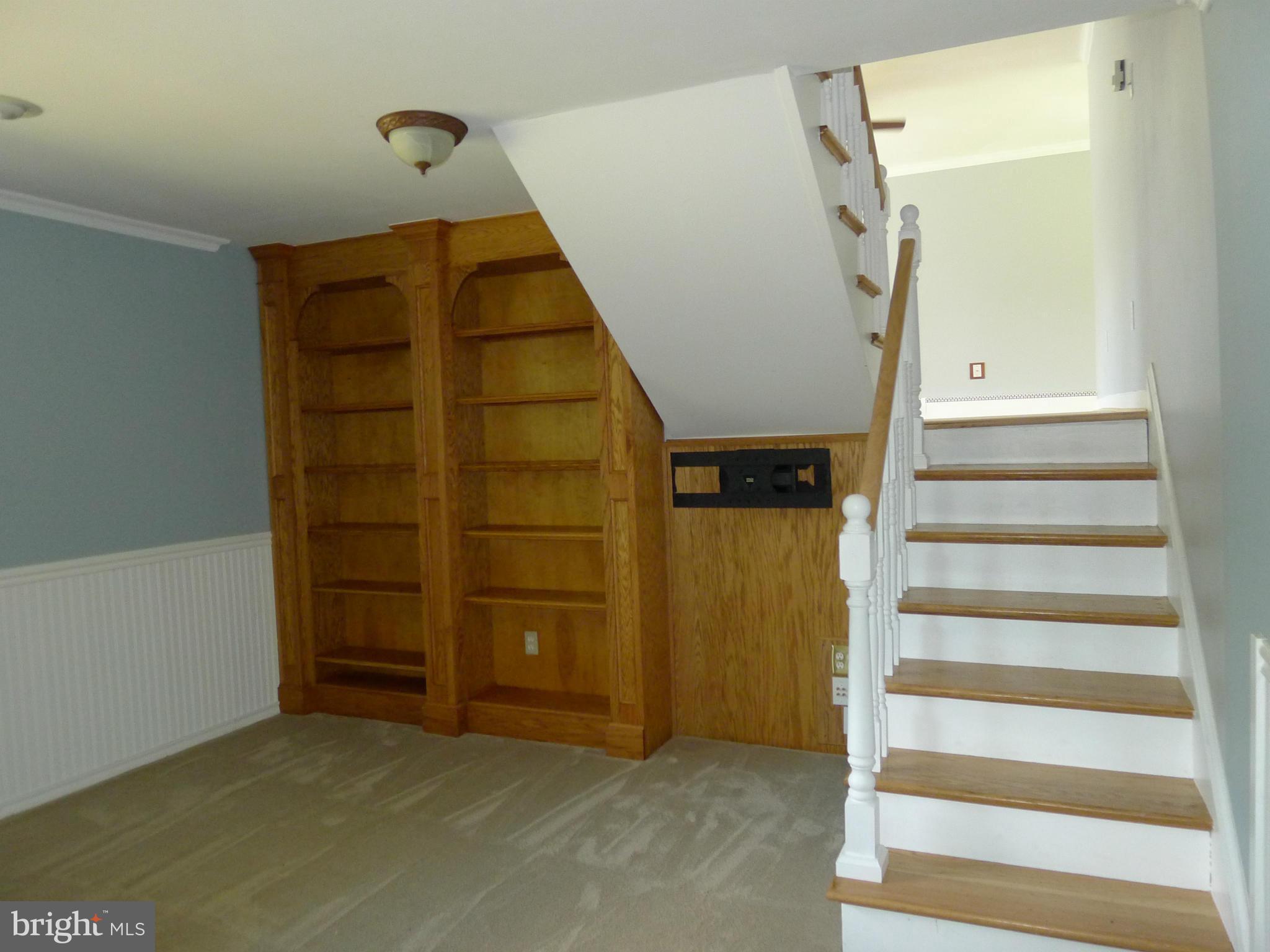 6302 Climbhill Road Alexandria, VA 22310 - Photo 14 of 30 Family Room